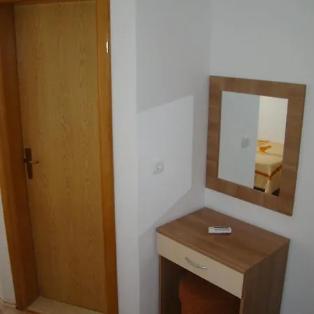 潘逊伊万旅馆 招待所 2*