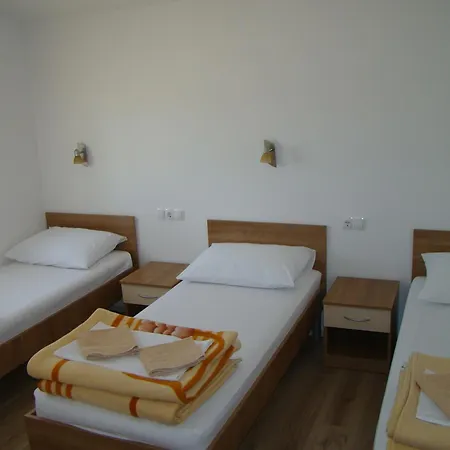 Guest house Pansion Ivan 2*