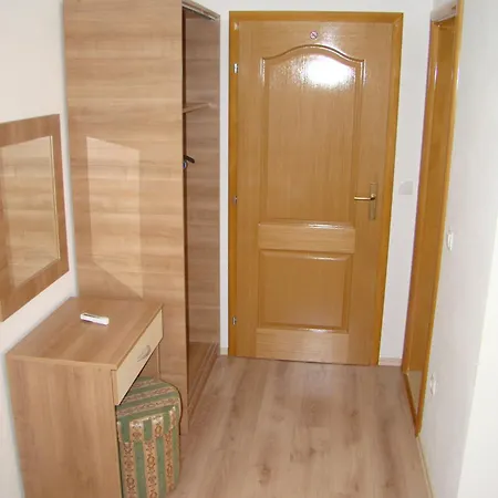 Guest house Pansion Ivan 2*