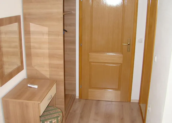 Guest house Pansion Ivan 2*