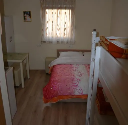 Guest house Pansion Ivan 2*