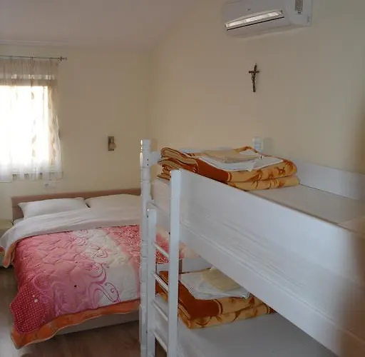 Guest house Pansion Ivan 2*